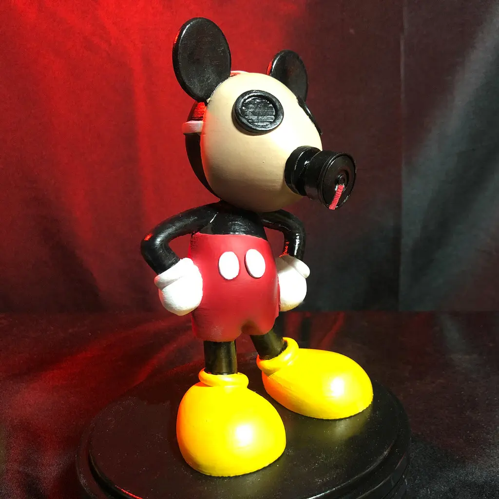 Mickey Mouse gaz maskesi