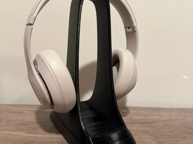 Minimalist Headphone Stand