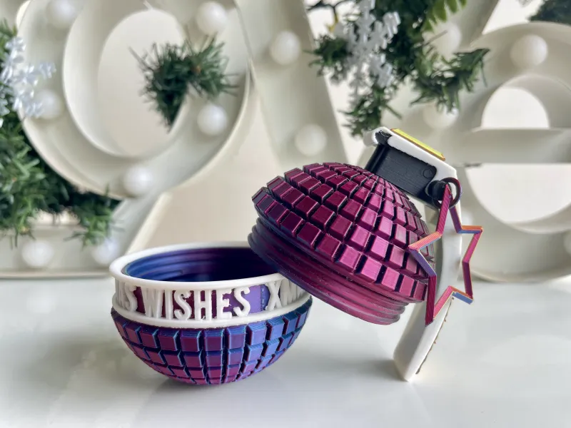 XMAS GRENADE SECRET BOX/PROP/TOY