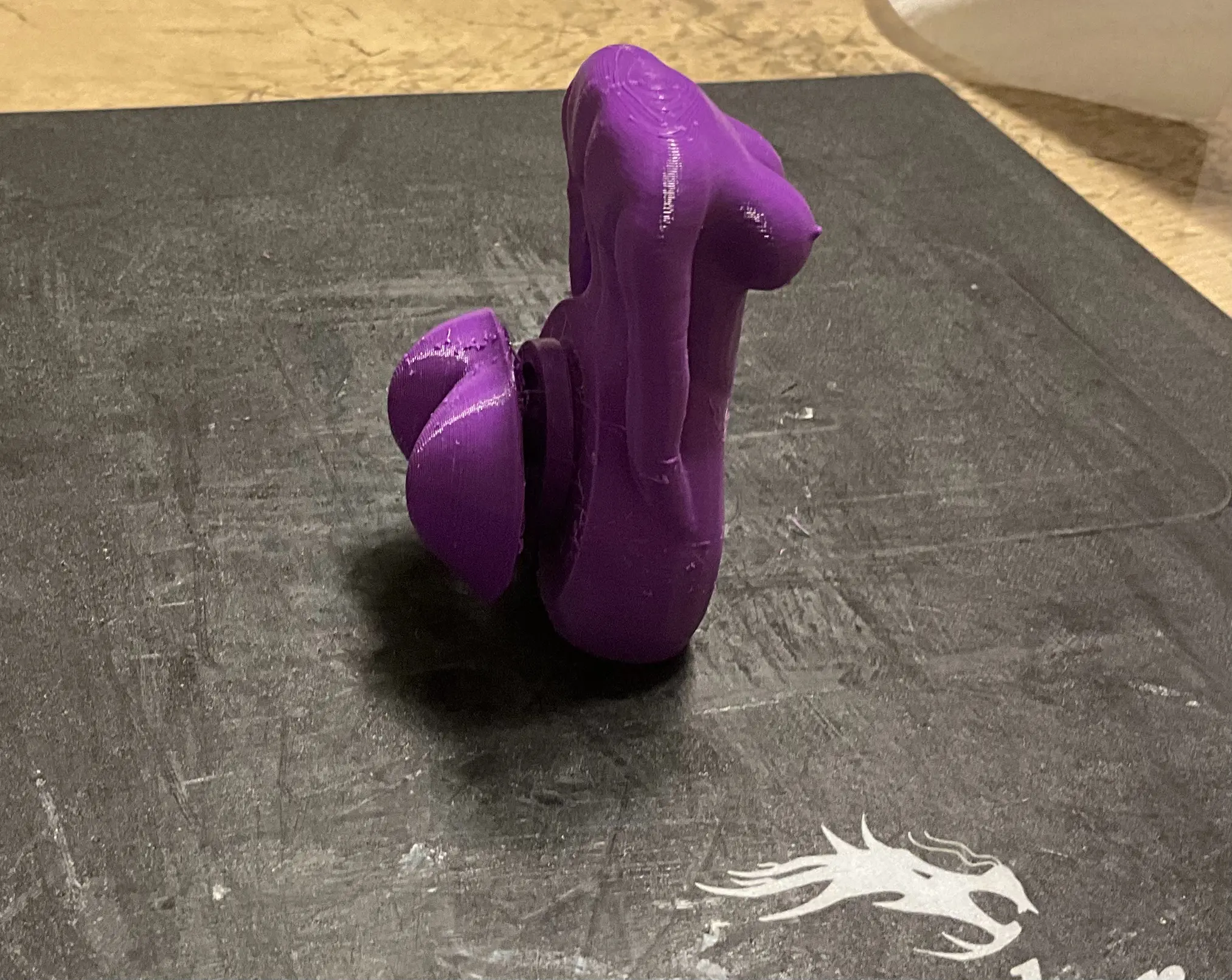 Flexi butt twerking