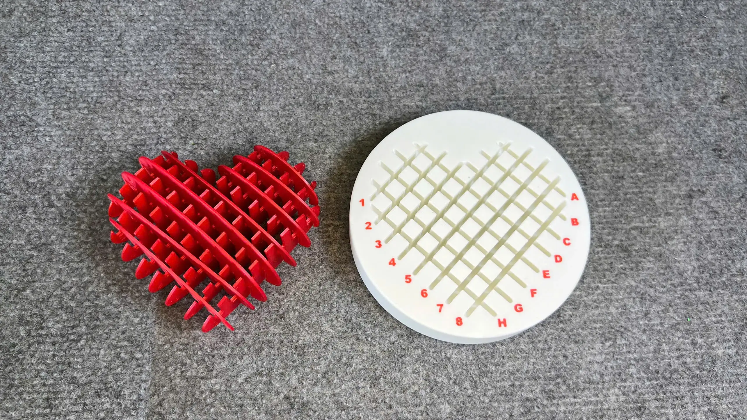 Heart Morf worm fidget toy - Puzzle - Easy to Print