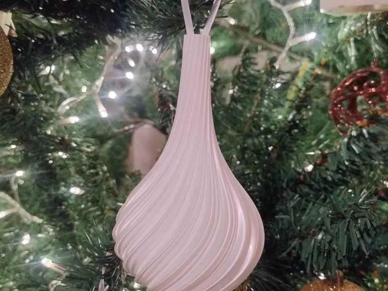 CHRISTMAS BALL 9