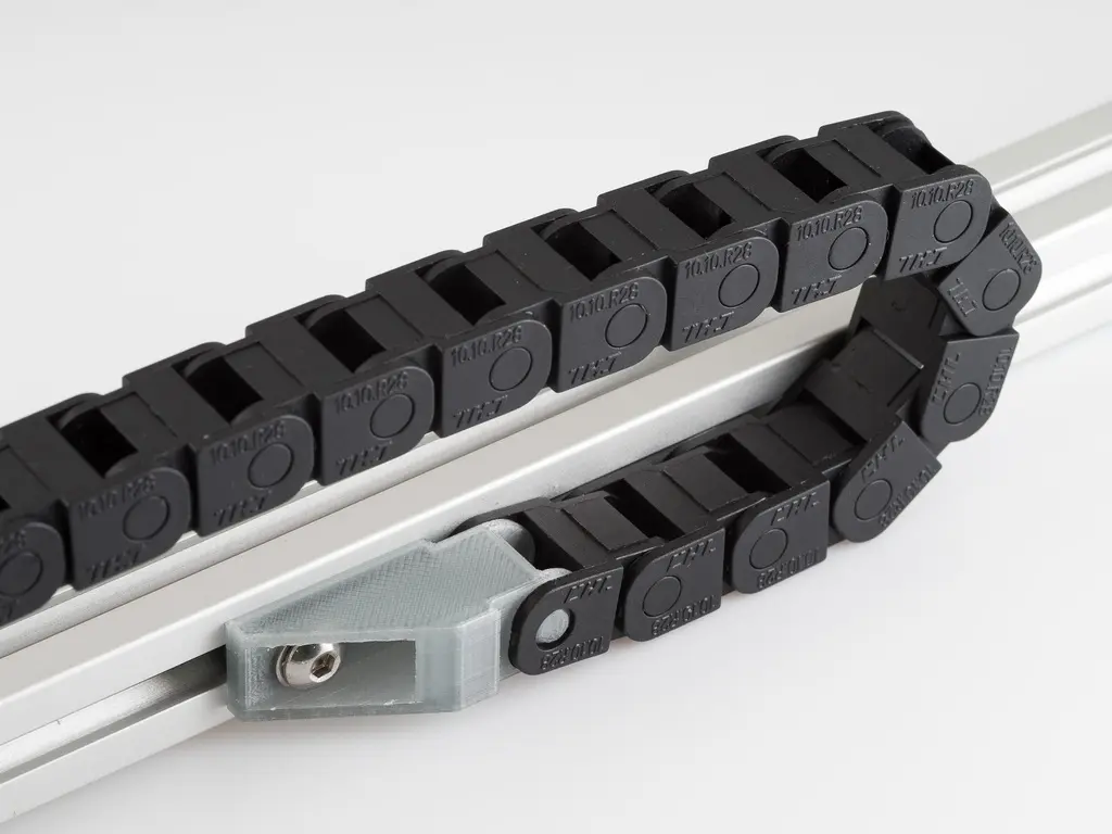 1010 Cable Chain End
