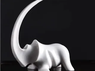 rino cuerno largo