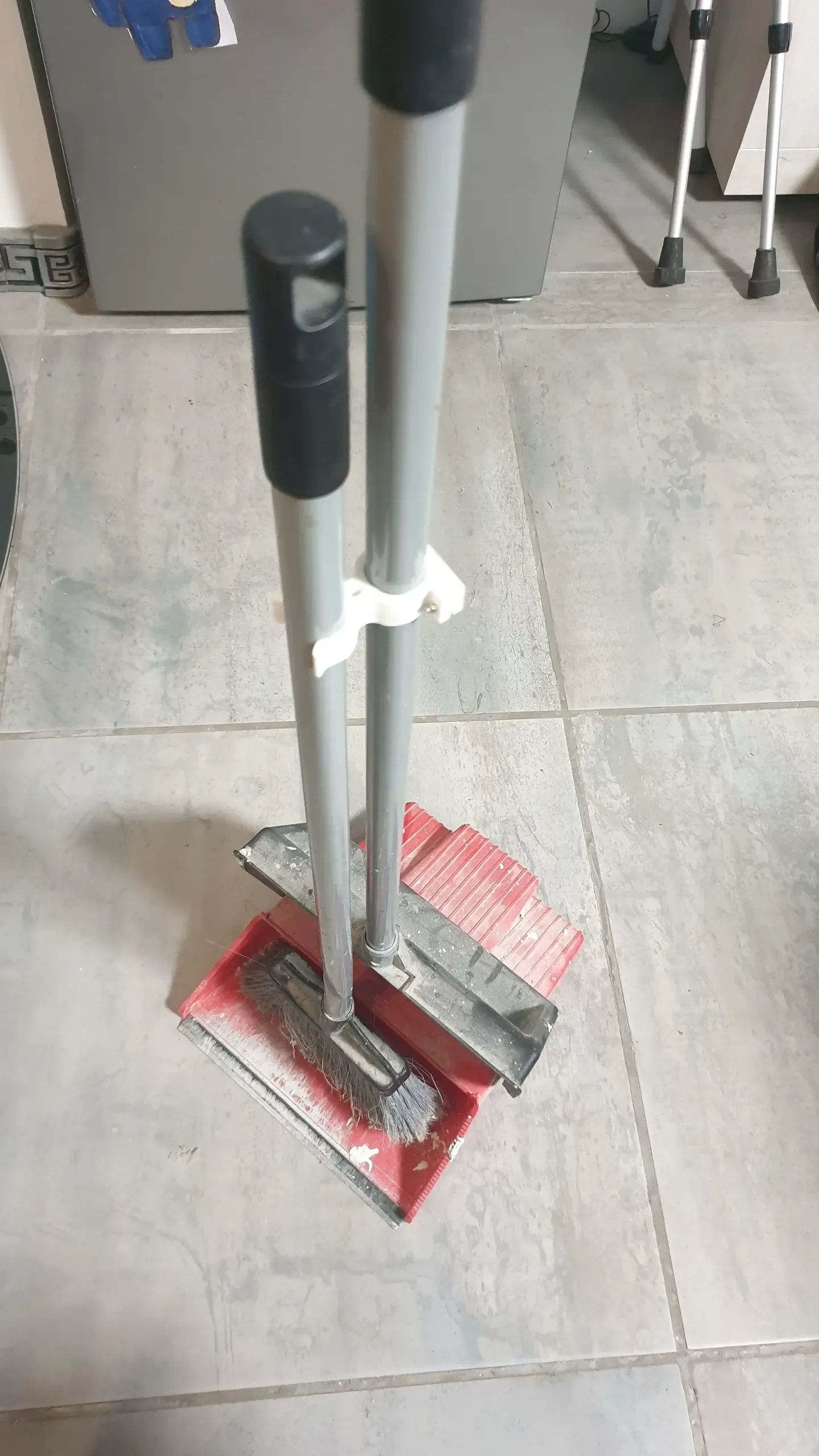 floor sweeper clamp