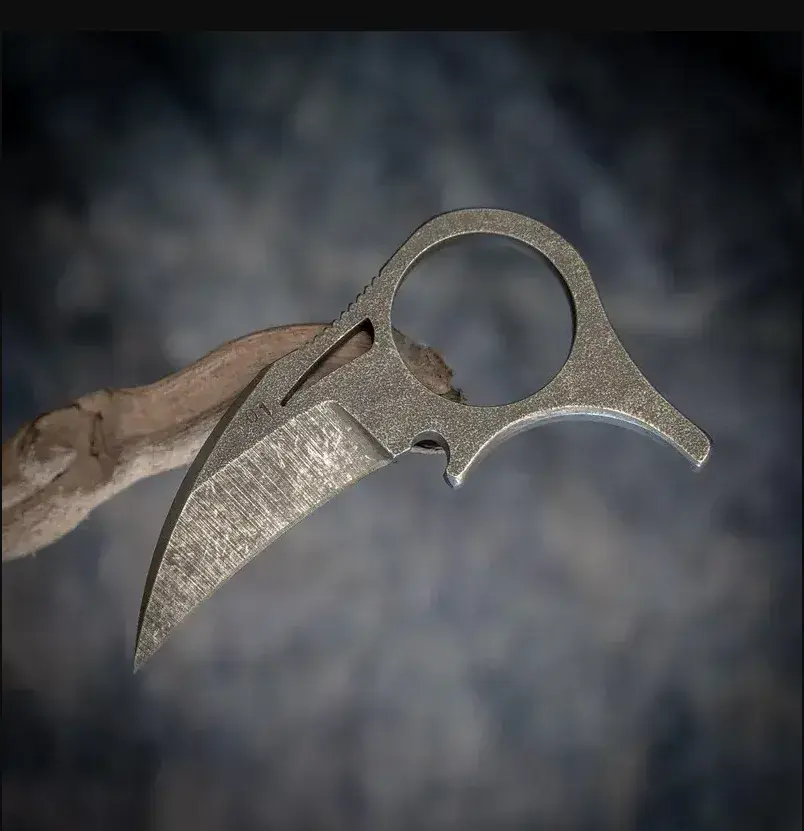 Self Defense Claw