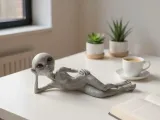 Alien E.T lying down - sculpture-0