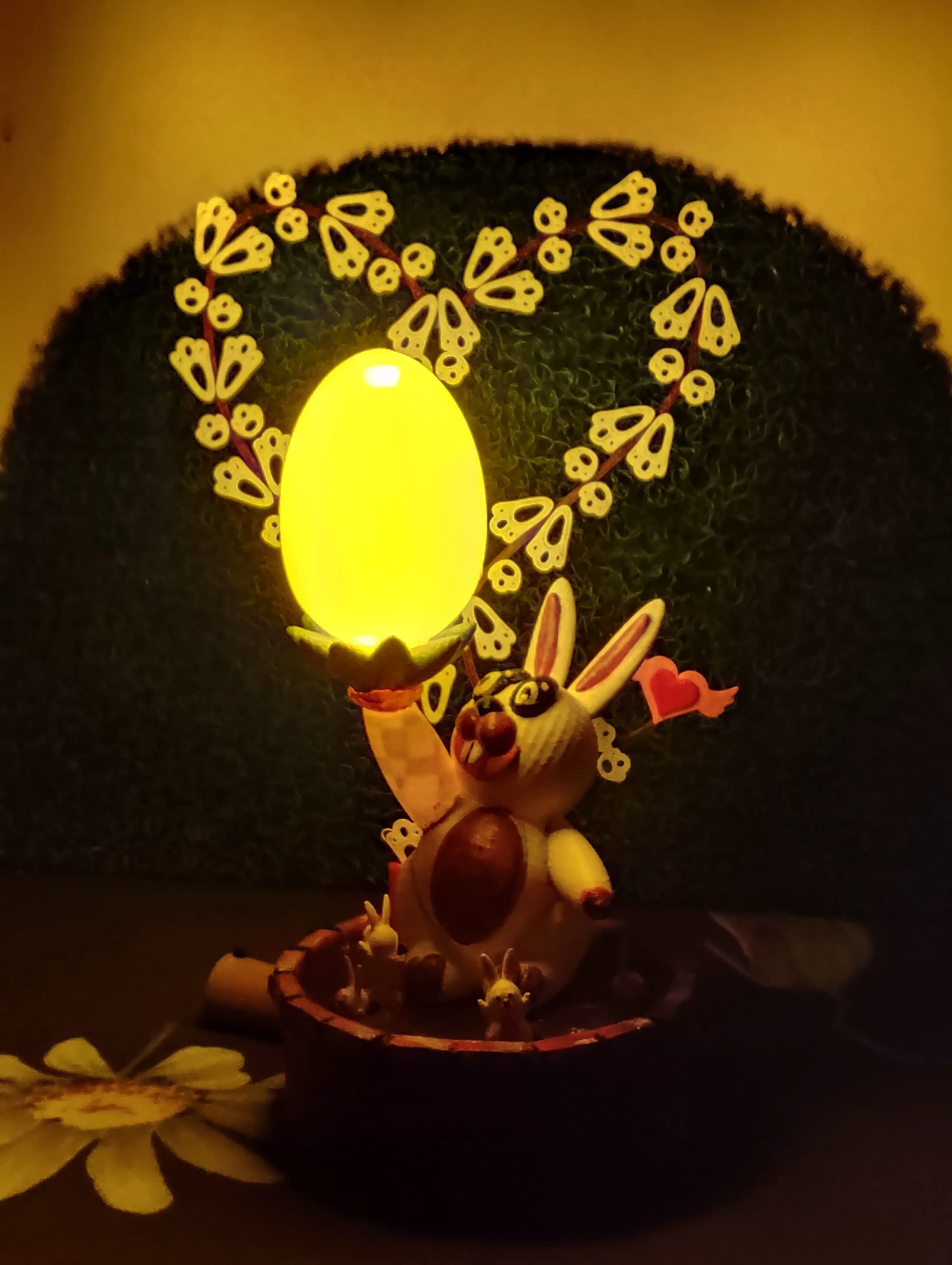"Happy Easter Bunny Egg-Lamp"