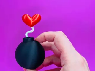 Explosive love valentines day decor