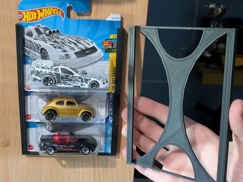 積み重ね可能なホットウィールパッケージディスプレイホルダー。