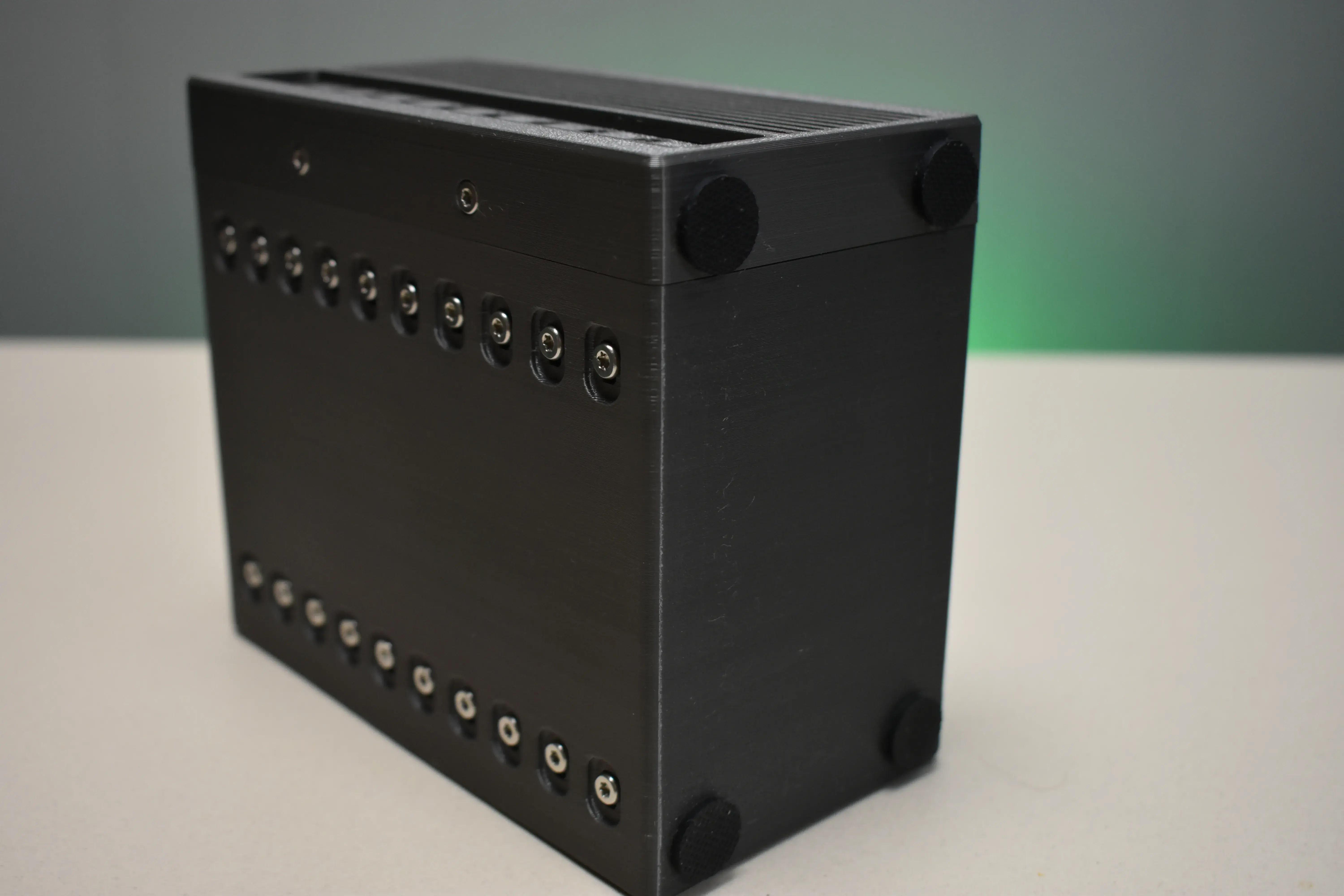 Docking station for 10 HDD 2.5 drives