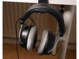 Headphone holder-0
