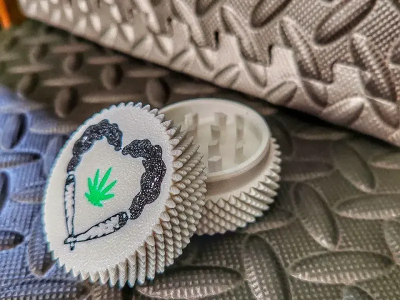 grinder love canna