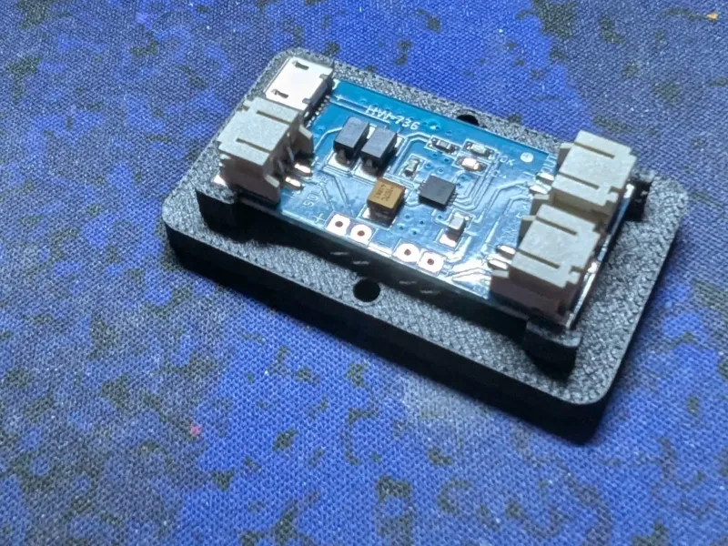 SOLAR CHARGER MOUNT