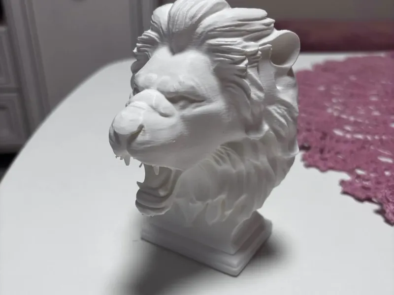 Busto di leone