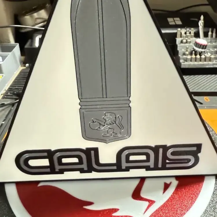 Holden Calais LED Lightbox – Luxury meets style!