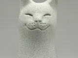 sitting cat-0
