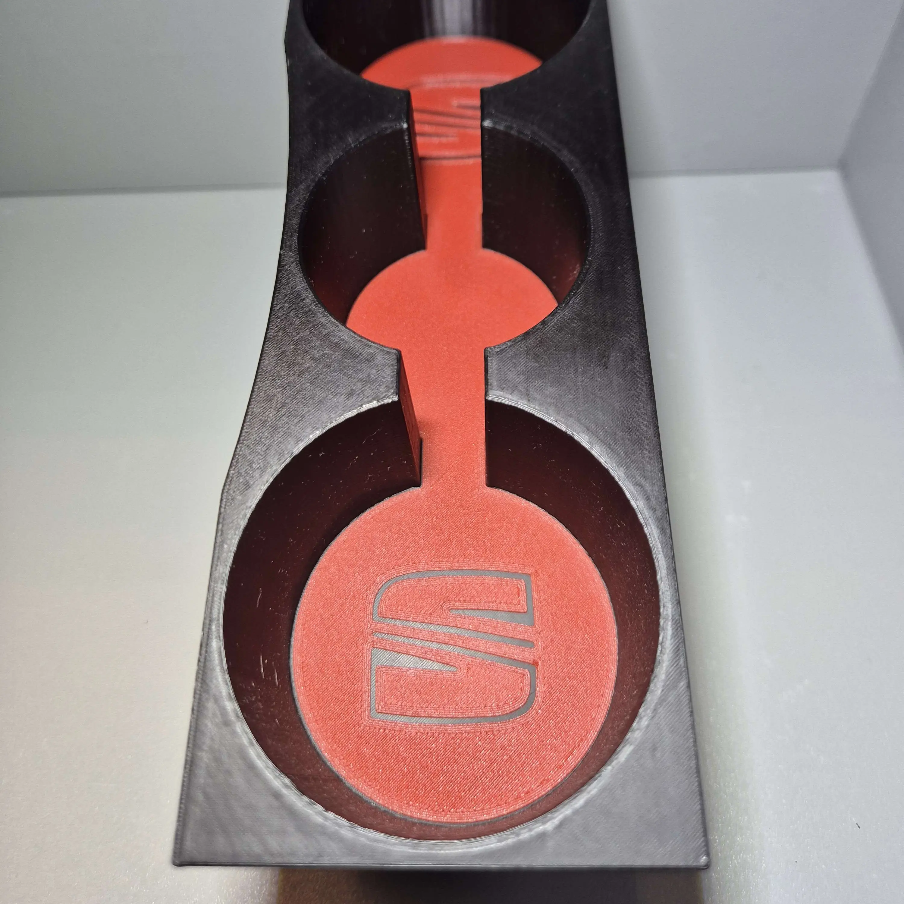 seat leon 1M cup holder 