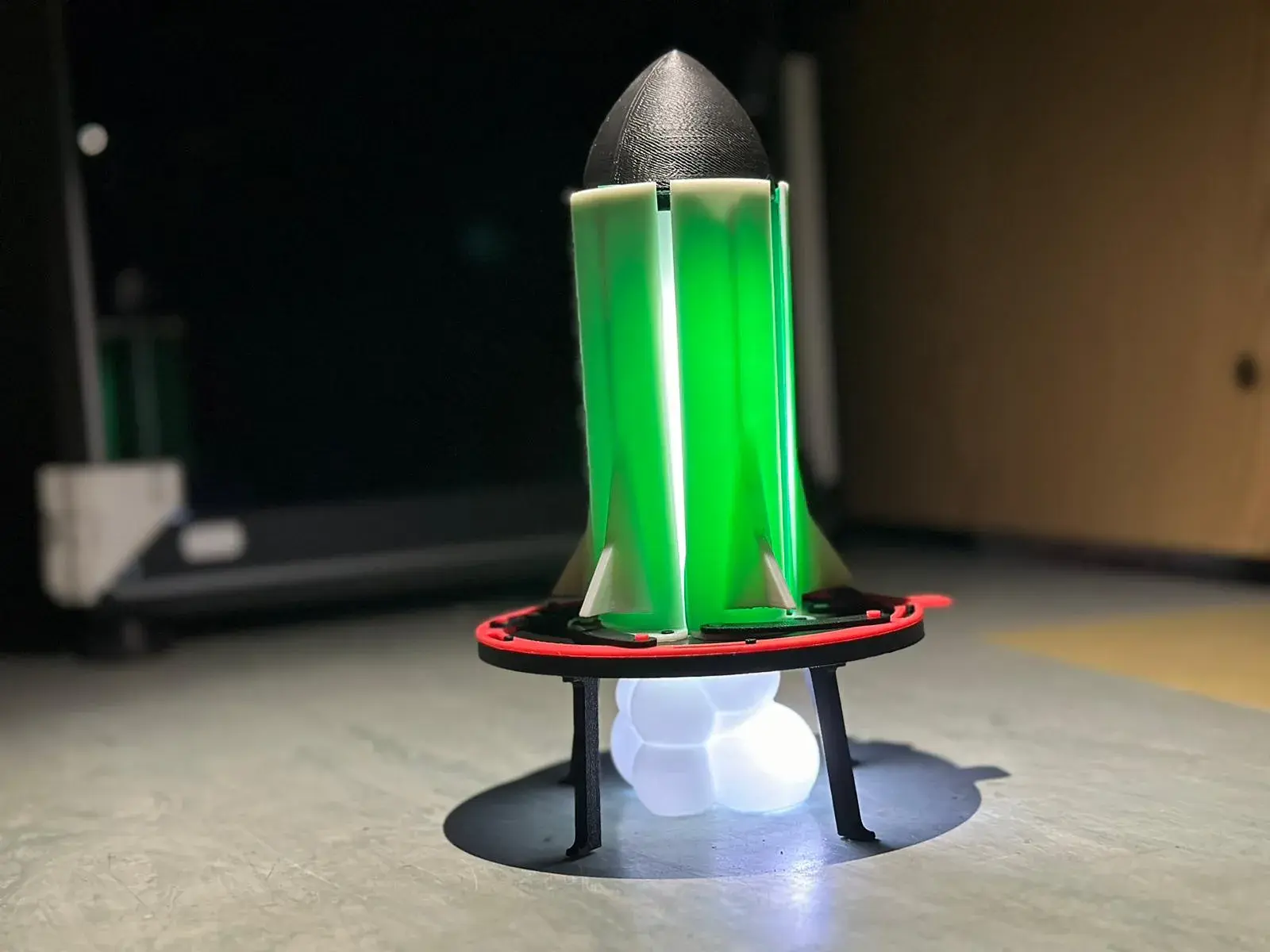 Iris Starship Lamp: A Fusion of Sci-Fi and Innovation