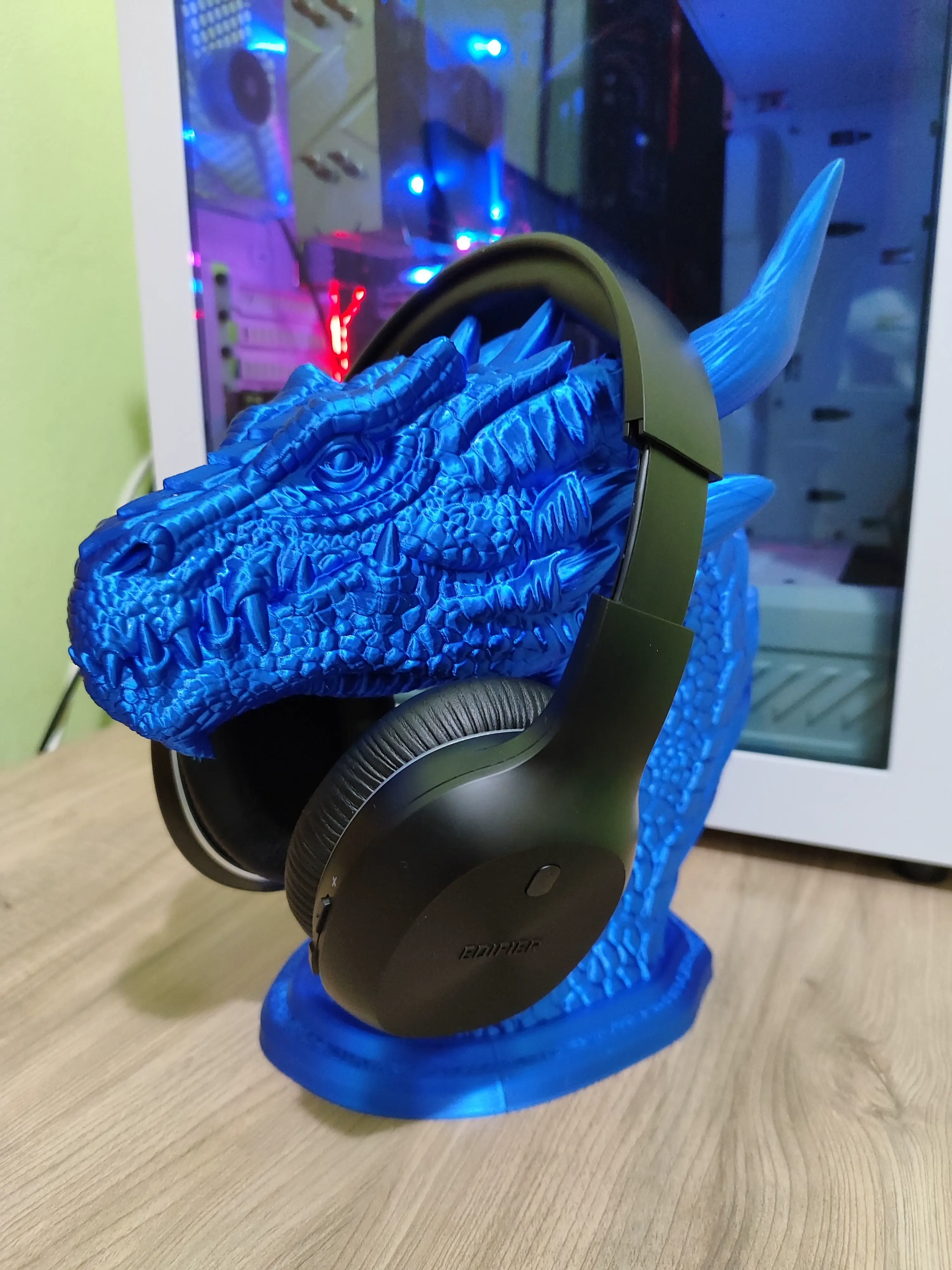 Dragon Head Phone Stand / Headset Holder | 3D models download ...