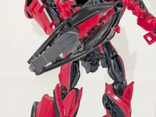 Studio Series 02 Stinger Fender