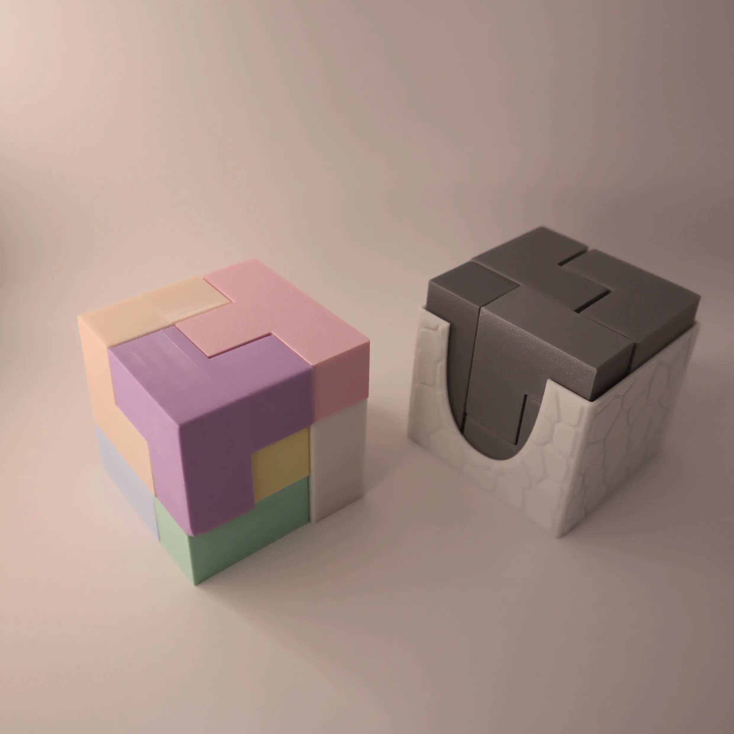 Puzzle Cube Brain-Teaser with Case