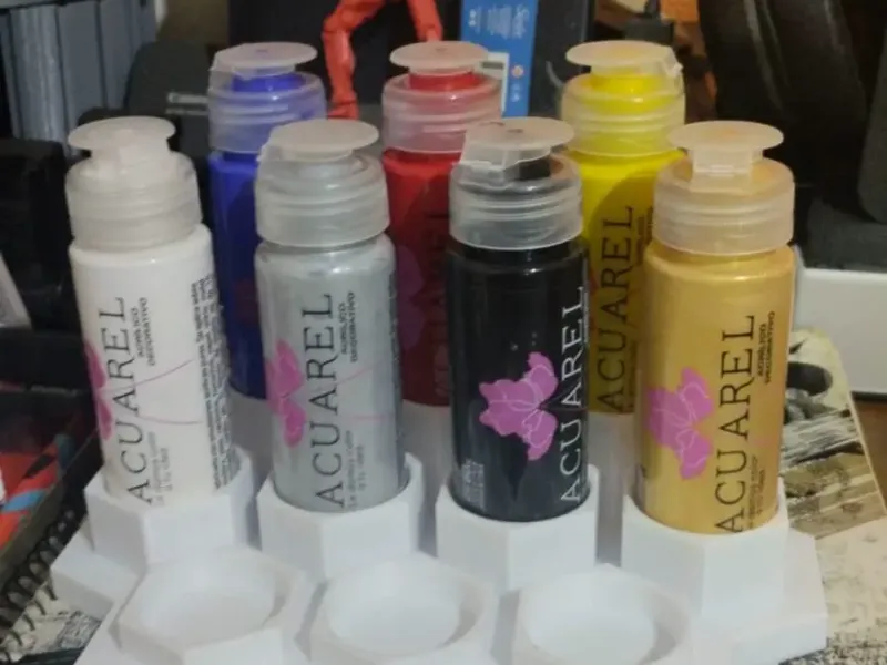 Acrylic paint holder