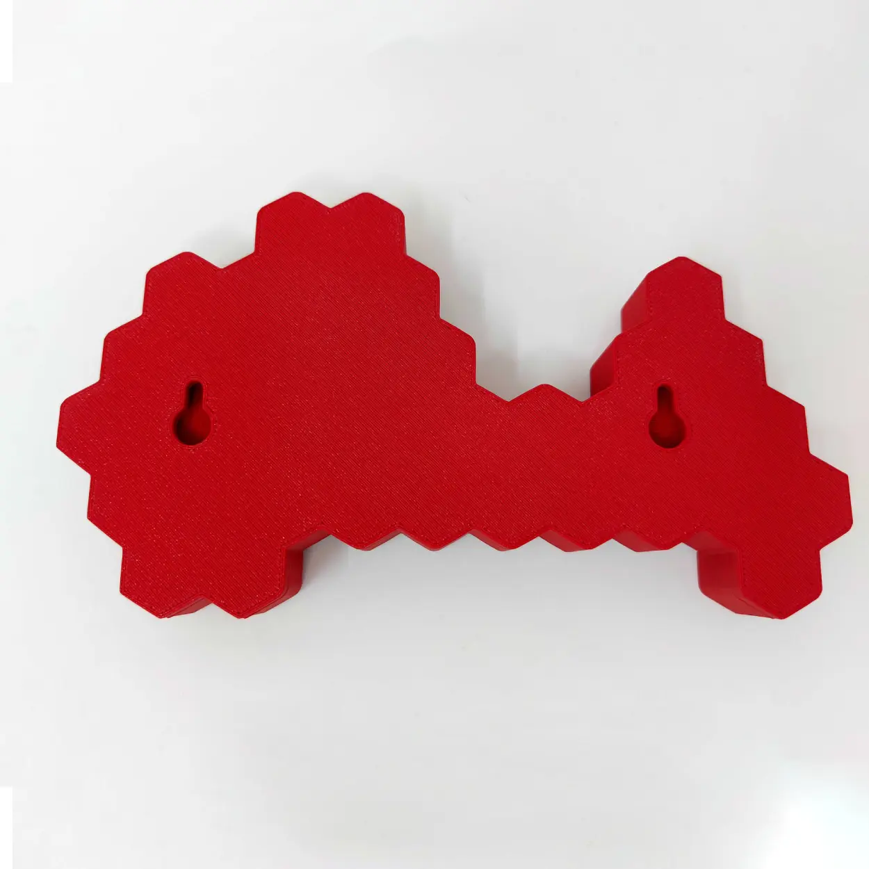 WALL-MOUNTED HONEYCOMB KEY ORGANIZER WITH STYLISH KEYCHAIN