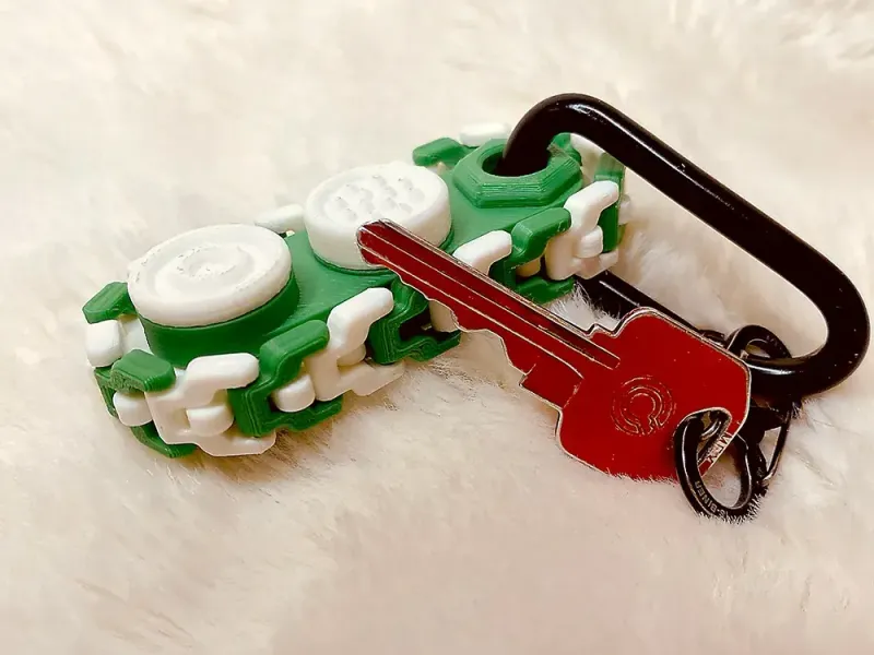 Gear-Link Fidget Keychain: Stress Relief Toy for On-the-Go