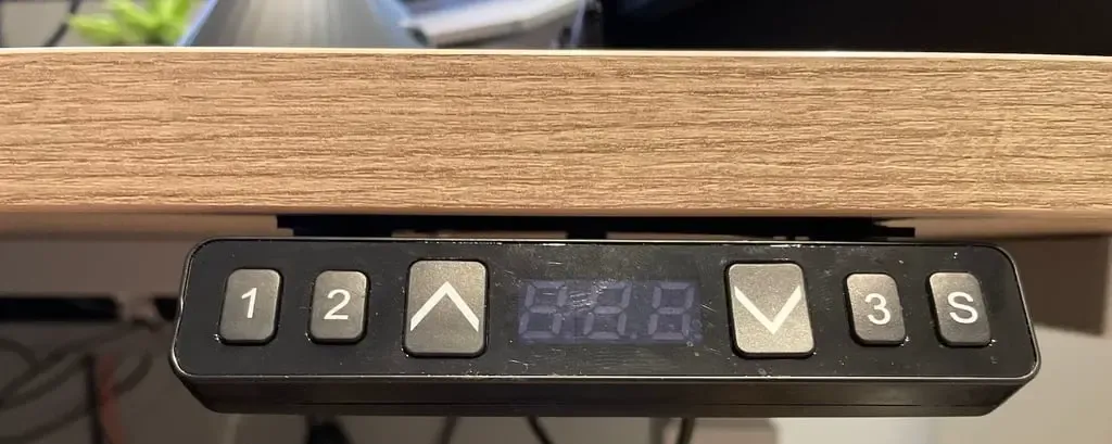HOLA desk mount