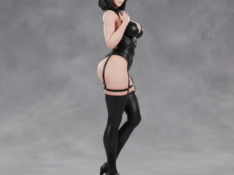 Midnight Side Glance – Ecchi Noir Temptress