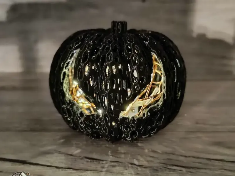 Voronoi Halloween Pumpkin with Venom Eyes