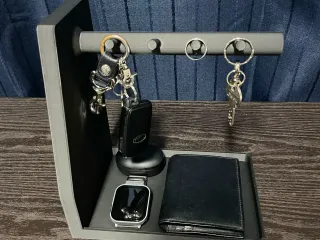 Multi-Storage Key Hook