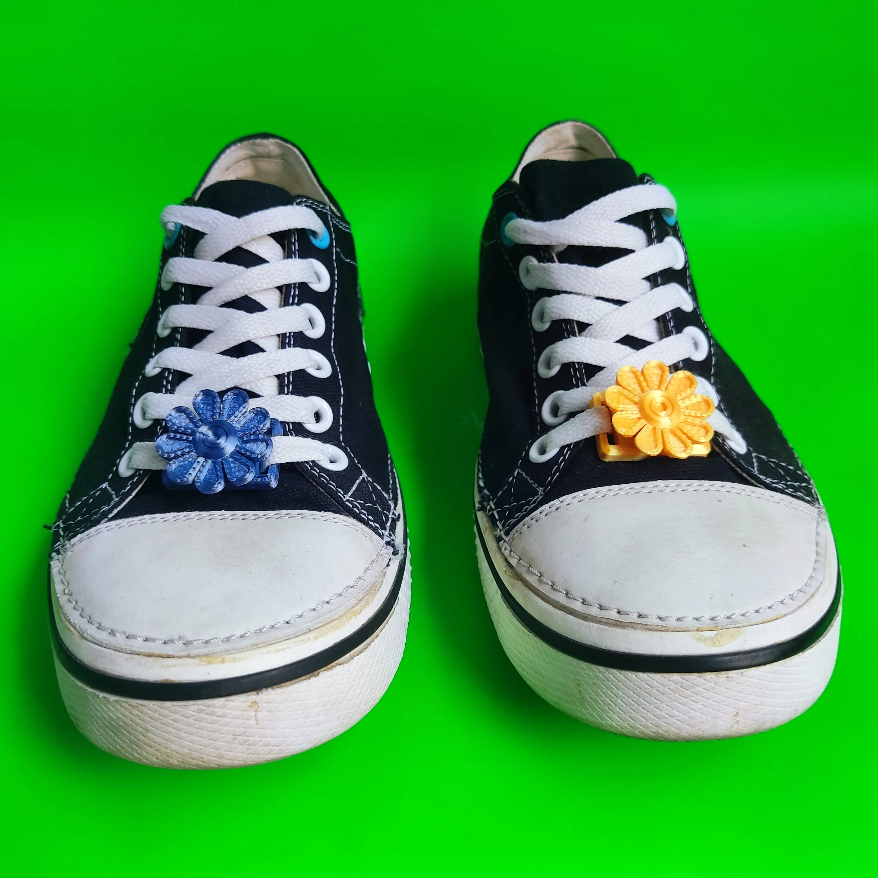 sunflower shoelace buckle