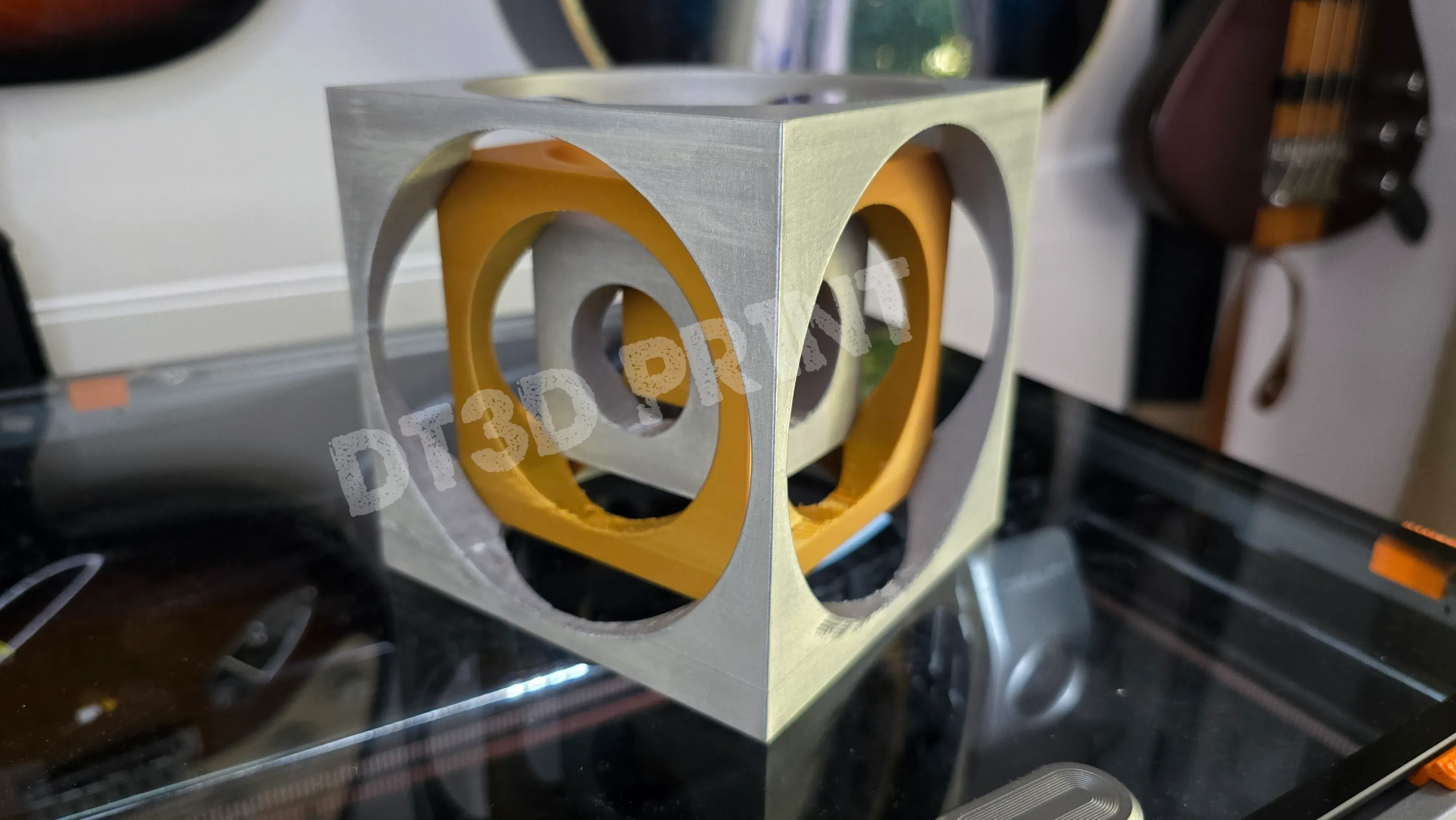 ILLUSION TURNERS CUBE TOY SCULPTURE