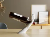 Hand wine holder-0