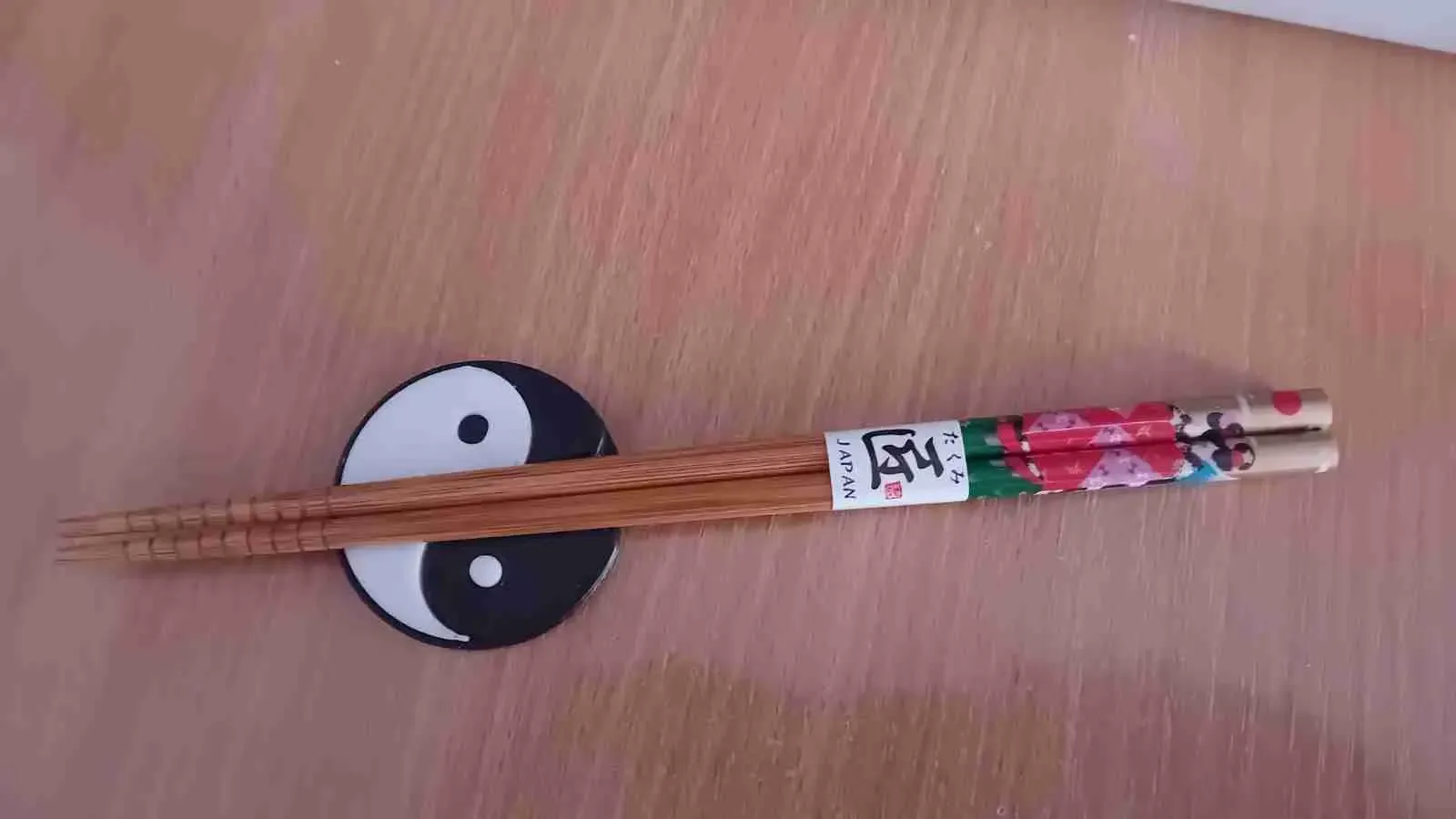 Yin ang Yang chopstick