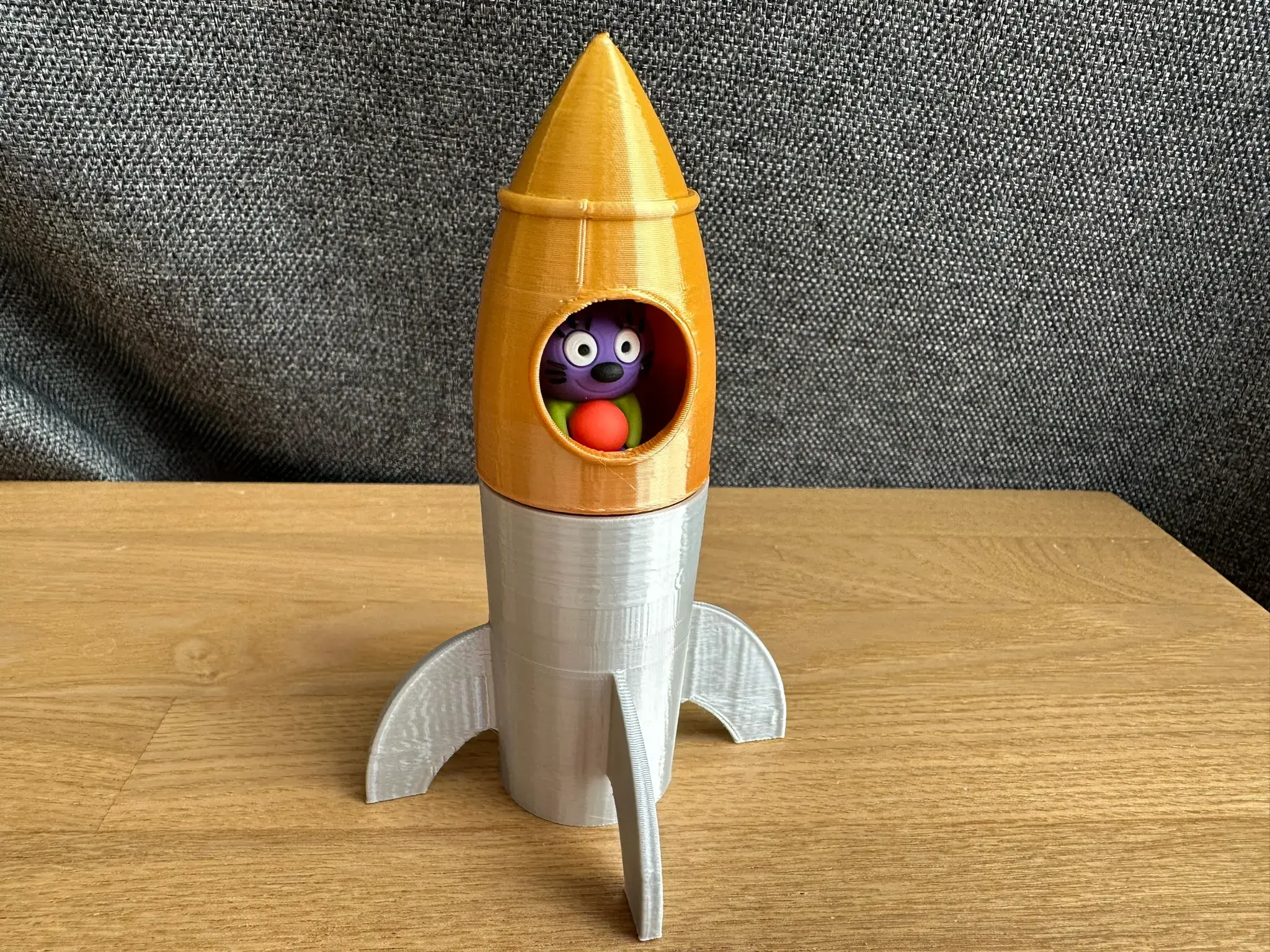 Rocket with folding fire