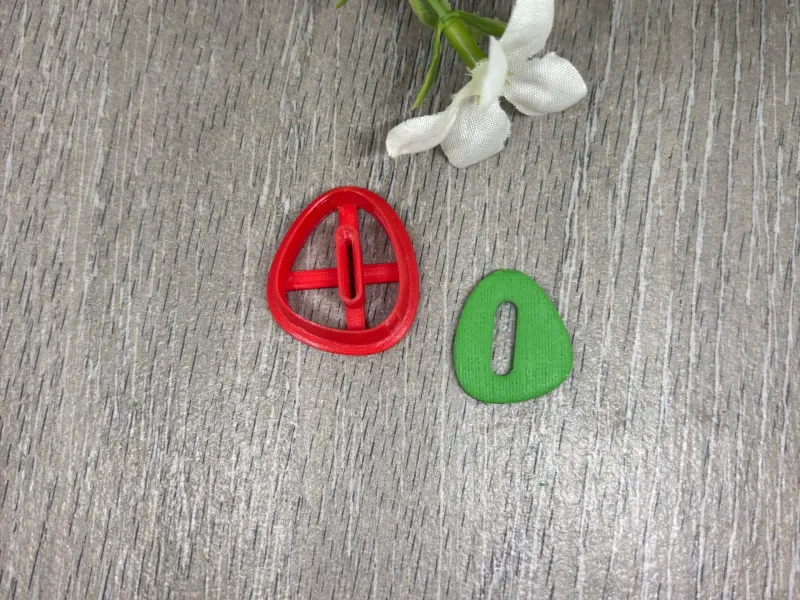 TRIANGULAR LINK CLAY CUTTER