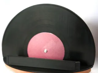Shelf for vinyl records or CDs