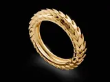 scales wing ring-5