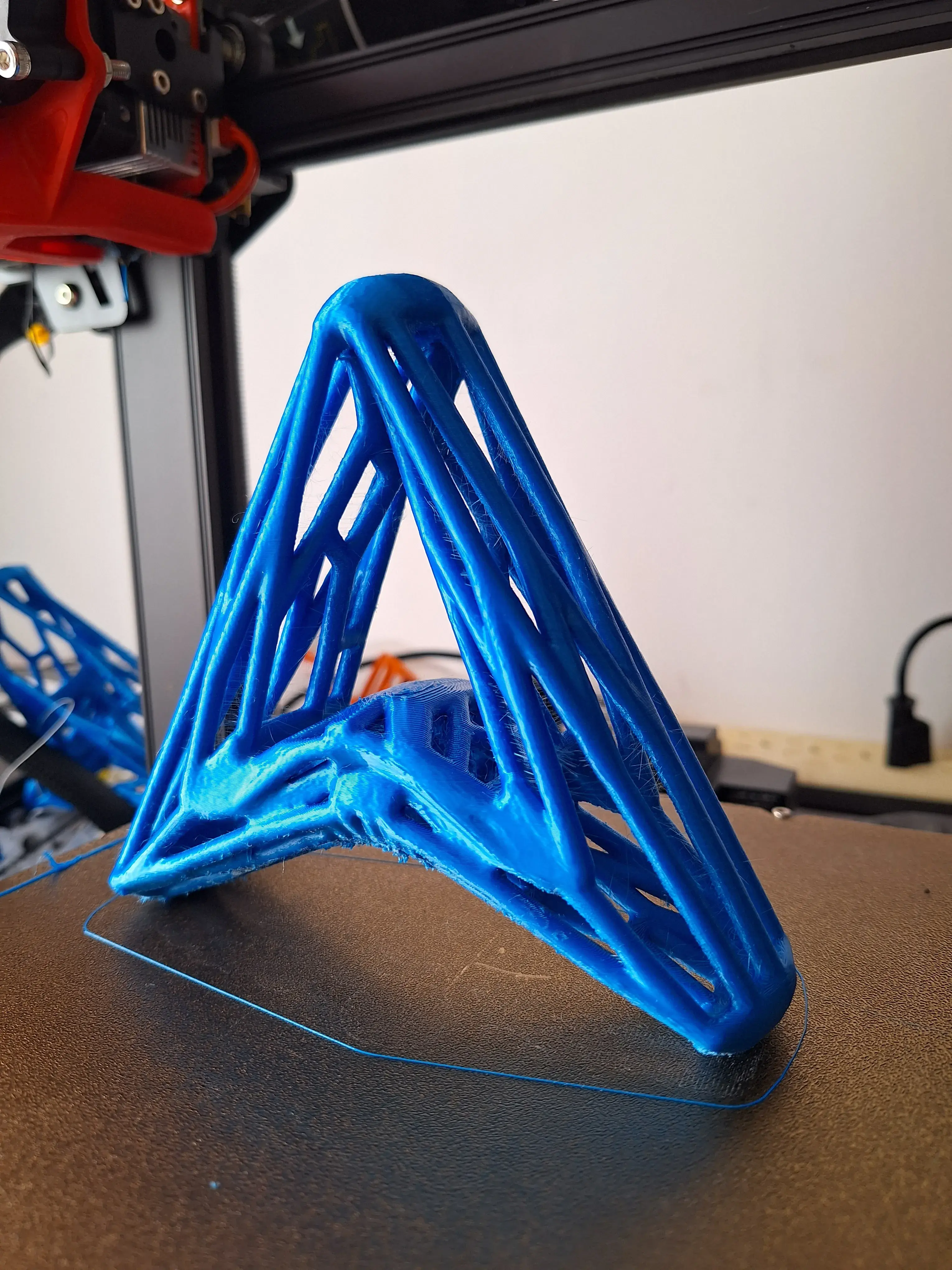 Logo creality voronoi