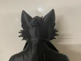 Lupa Grey Bust with teeth-2