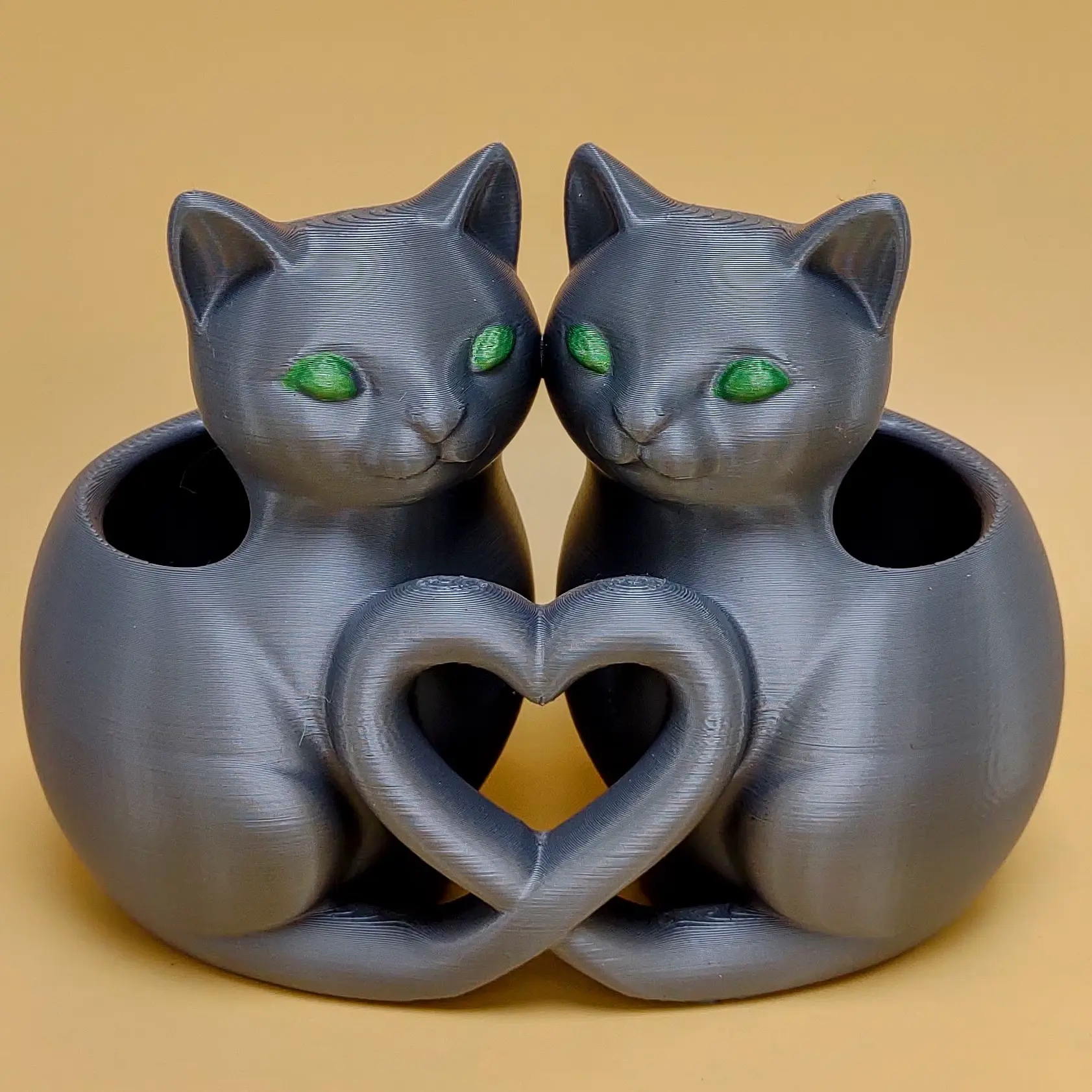 Valentine Cats Pen Holder
