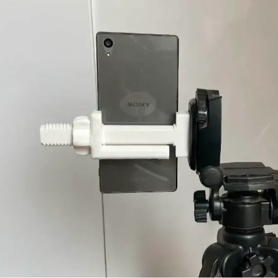 Smartphone tripod adapter
