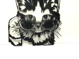 Kitten with glasses-1