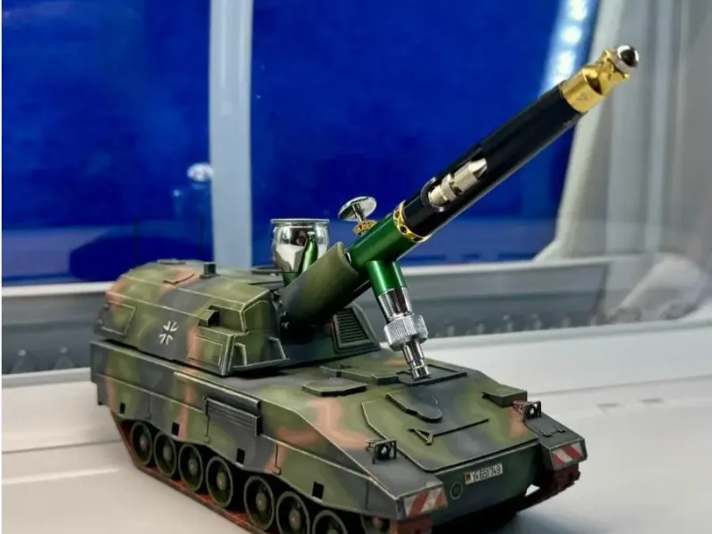 Panzerhaubitze 2000 Airbrush ständer