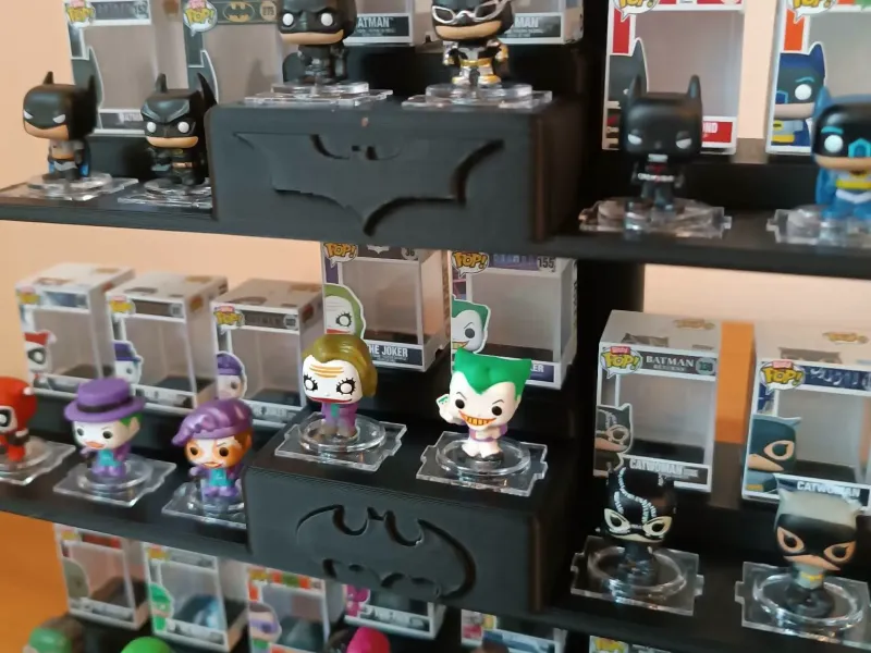 Funko Bitty Pop Shelf Batman Logo