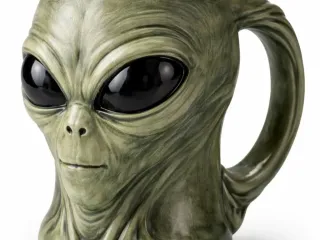 Alien's head mug.