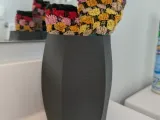 hexagonal shaped vase-3